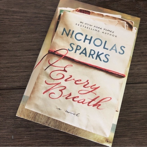Every Breath by: Nicholas Sparks hardback book - Picture 1 of 6
